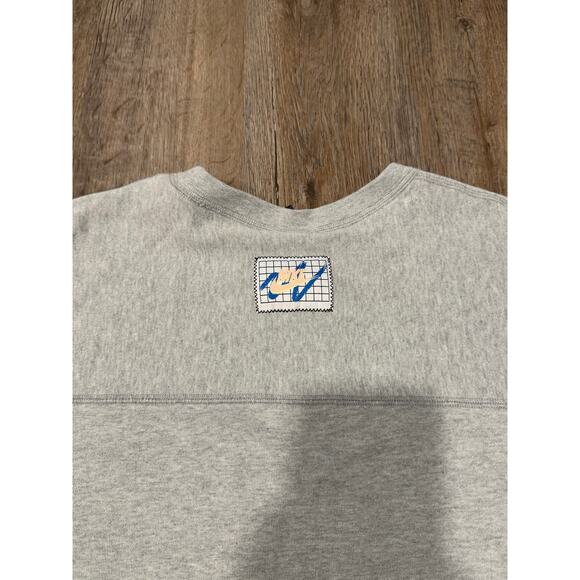 Nike Women’s Archive Retro Sweatshirt Size 2X - Picture 5 of 10